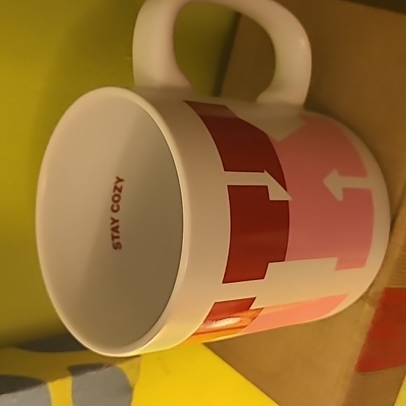 PINK Victoria's Secret Oversized Stay Cozy Trenta Pink Drink Mug - Picture 7 of 11